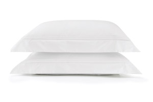 Par de Fronha Monet Liso Bordado Branco Festonê Branco 70cmx50cm